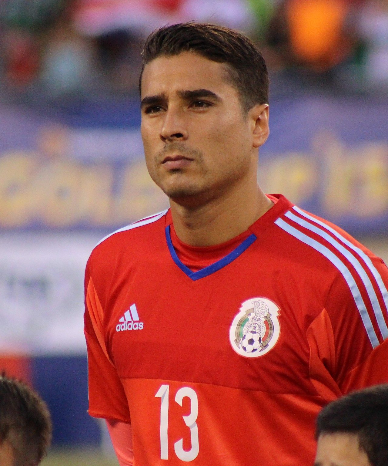 Guillermo Ochoa con la camiseta de México